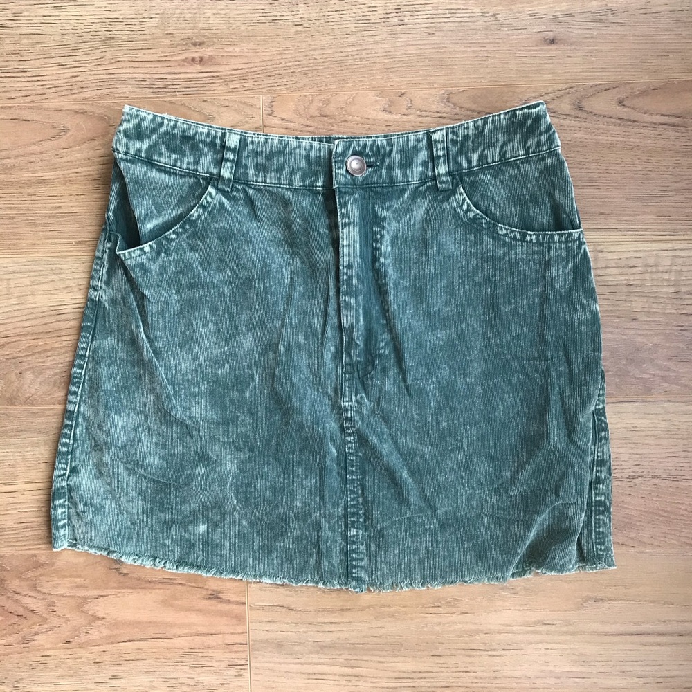 SUPER CUTE light corduroy skirt